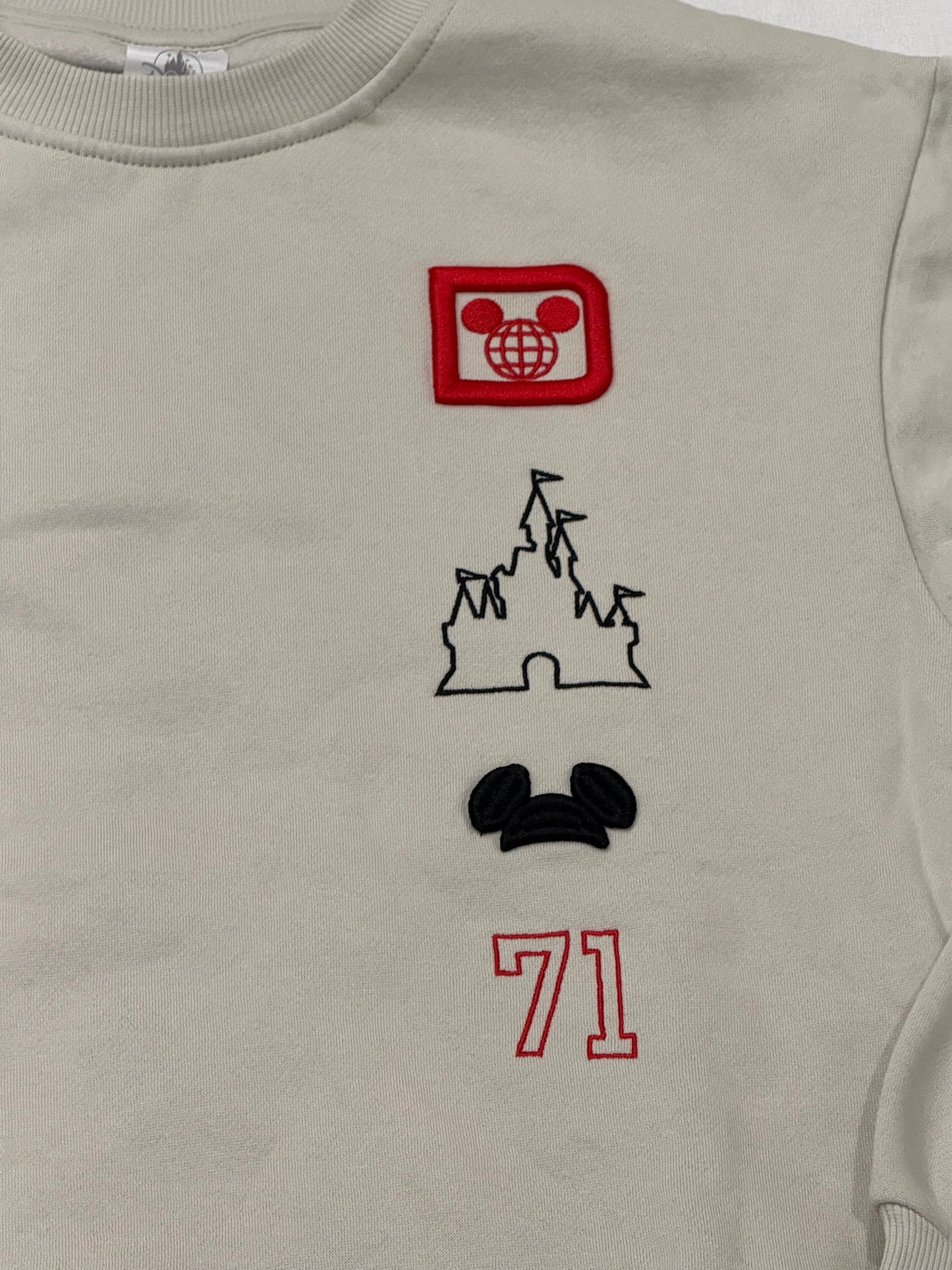 Walt Disney World Embroidered Pullover 71-Beige Small