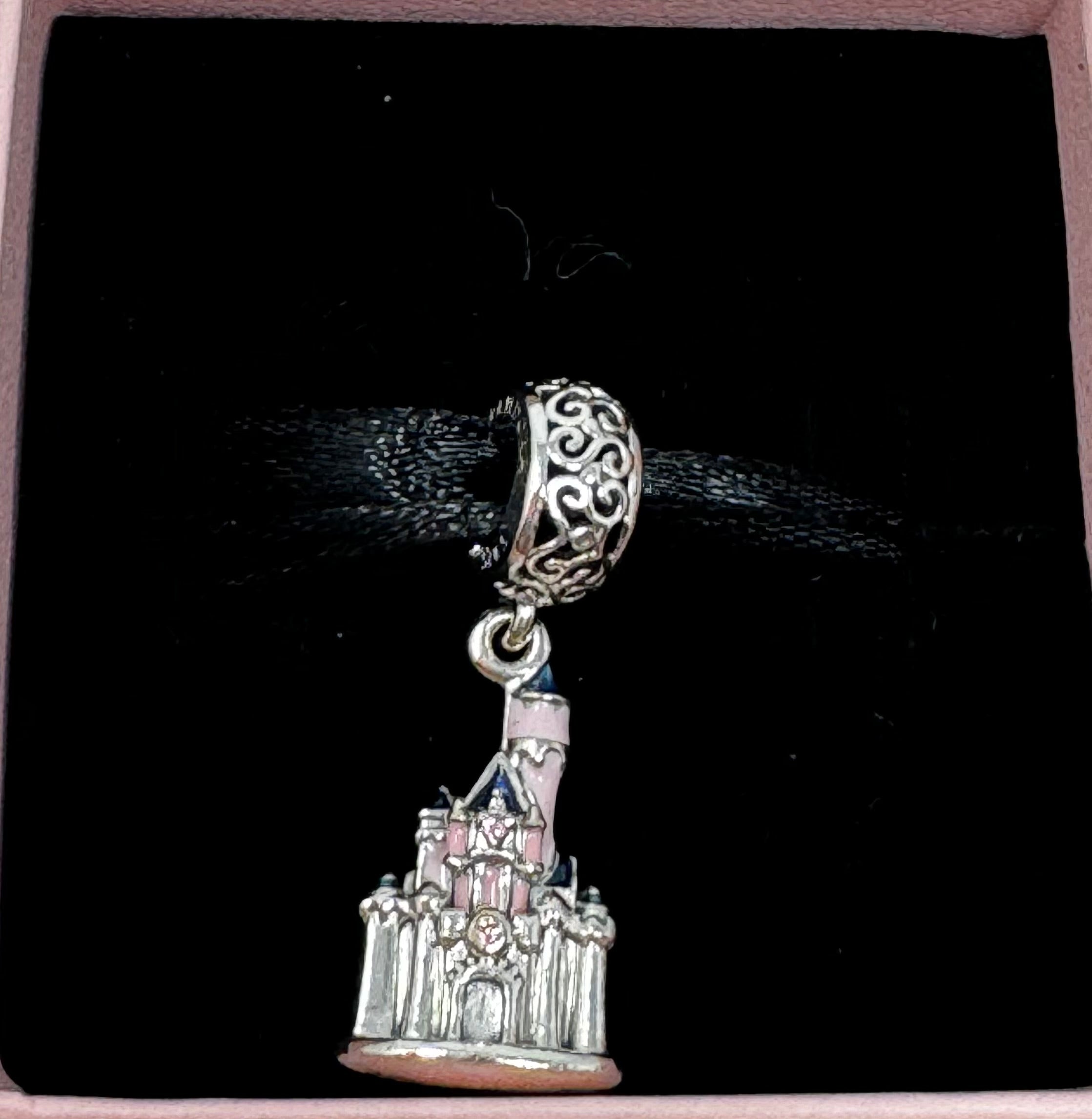 Pandora sleeping beauty castle top charm