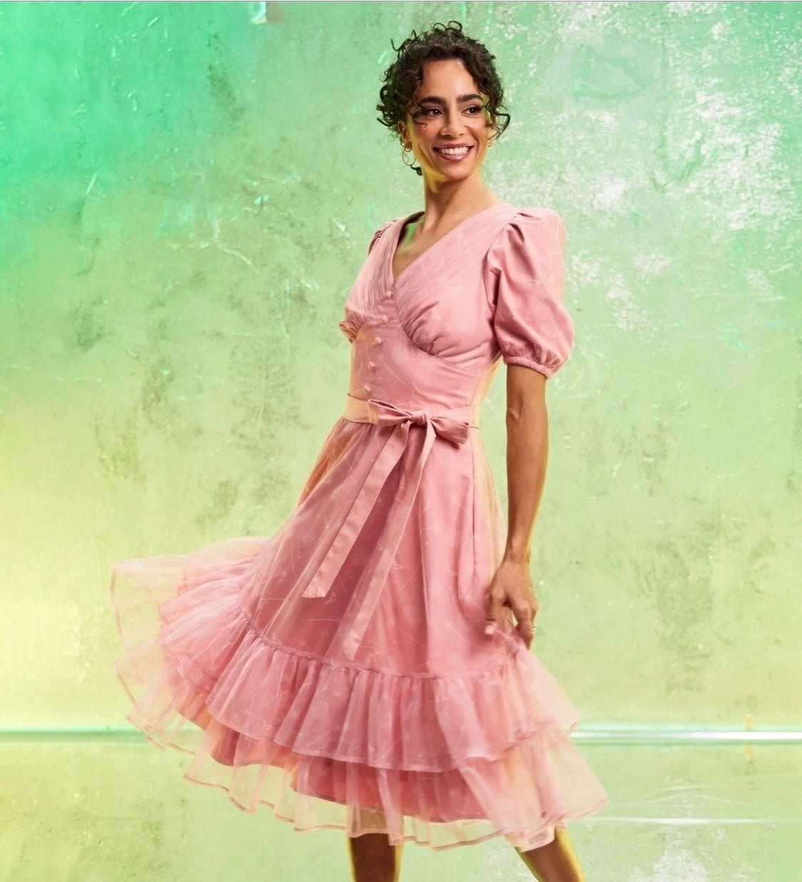 glinda dress wicked Universal Studios Wicked Glinda Dress Her Universe Large – World of  Treasures