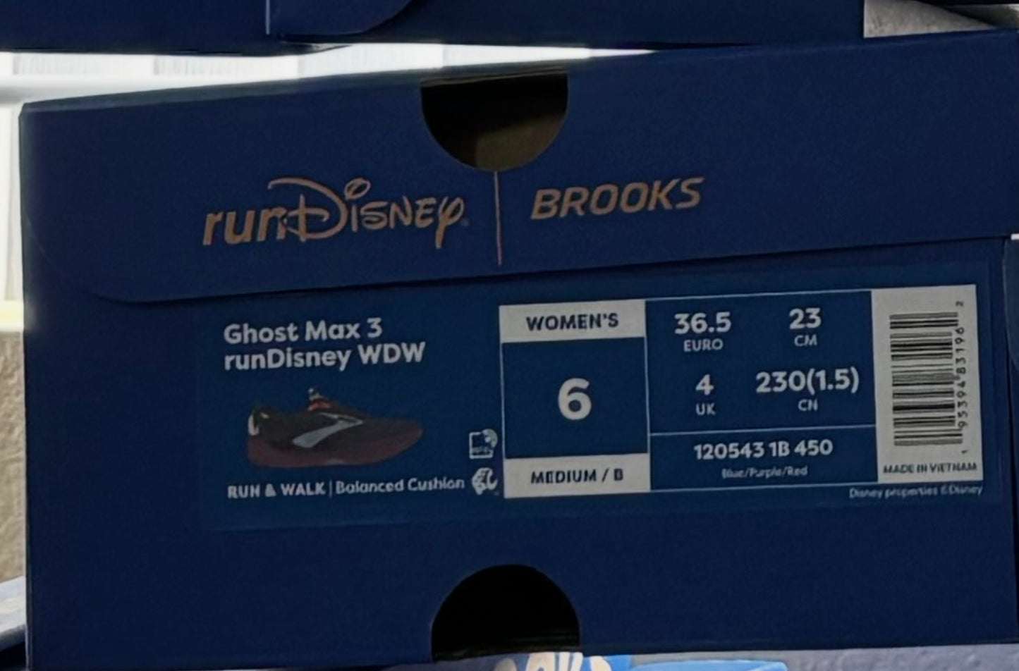 2026 runDisney WDW Brooks Ghost Max MK Castle Womens Sz 6 Lace Badges Included