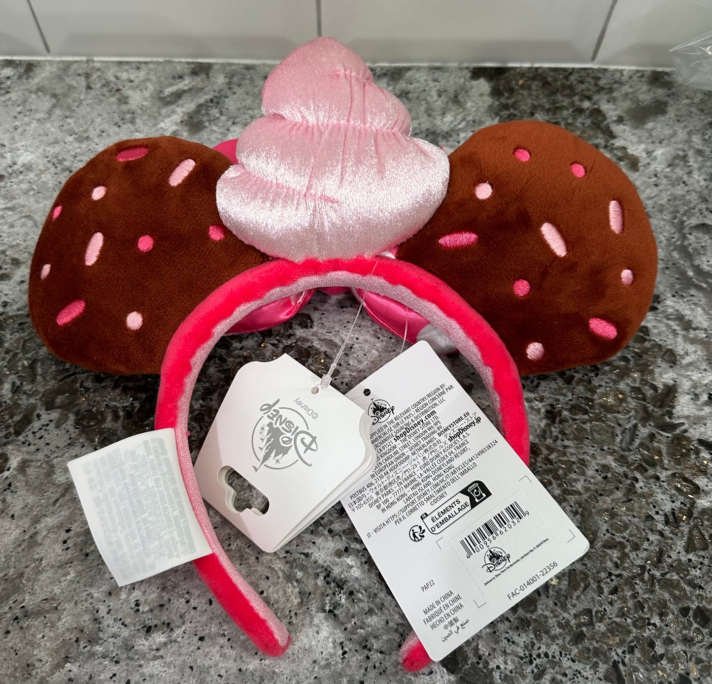Disney Munchlings Strawberry Cupcake Minnie Ear Band