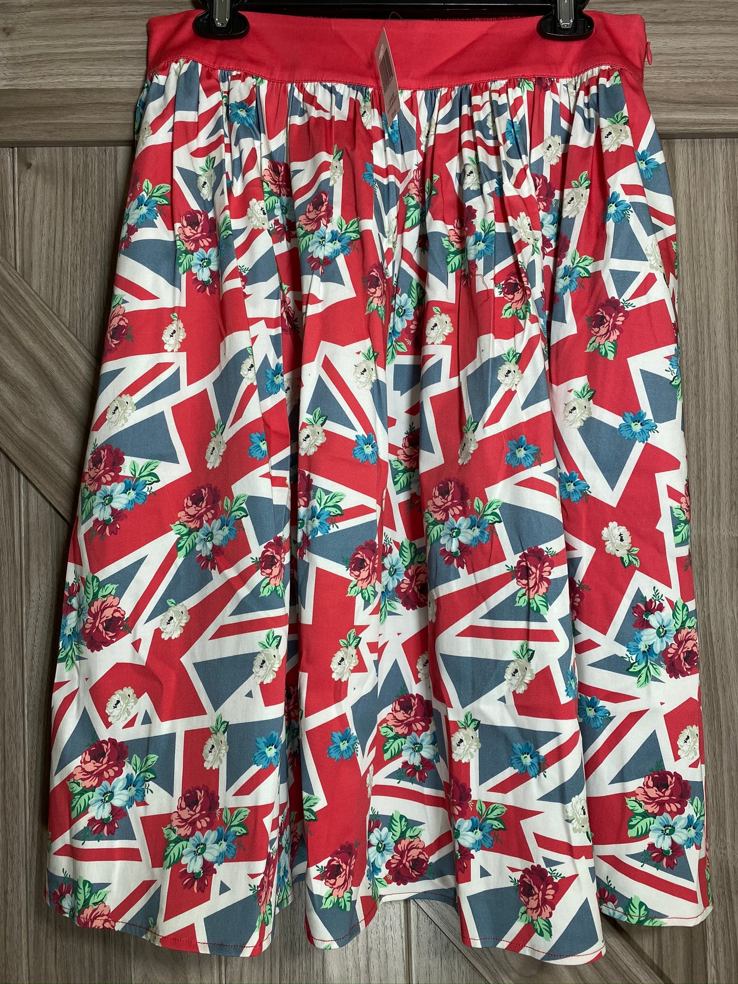 Disney Epcot United Kingdom World Showcase Dress Shop Skirt