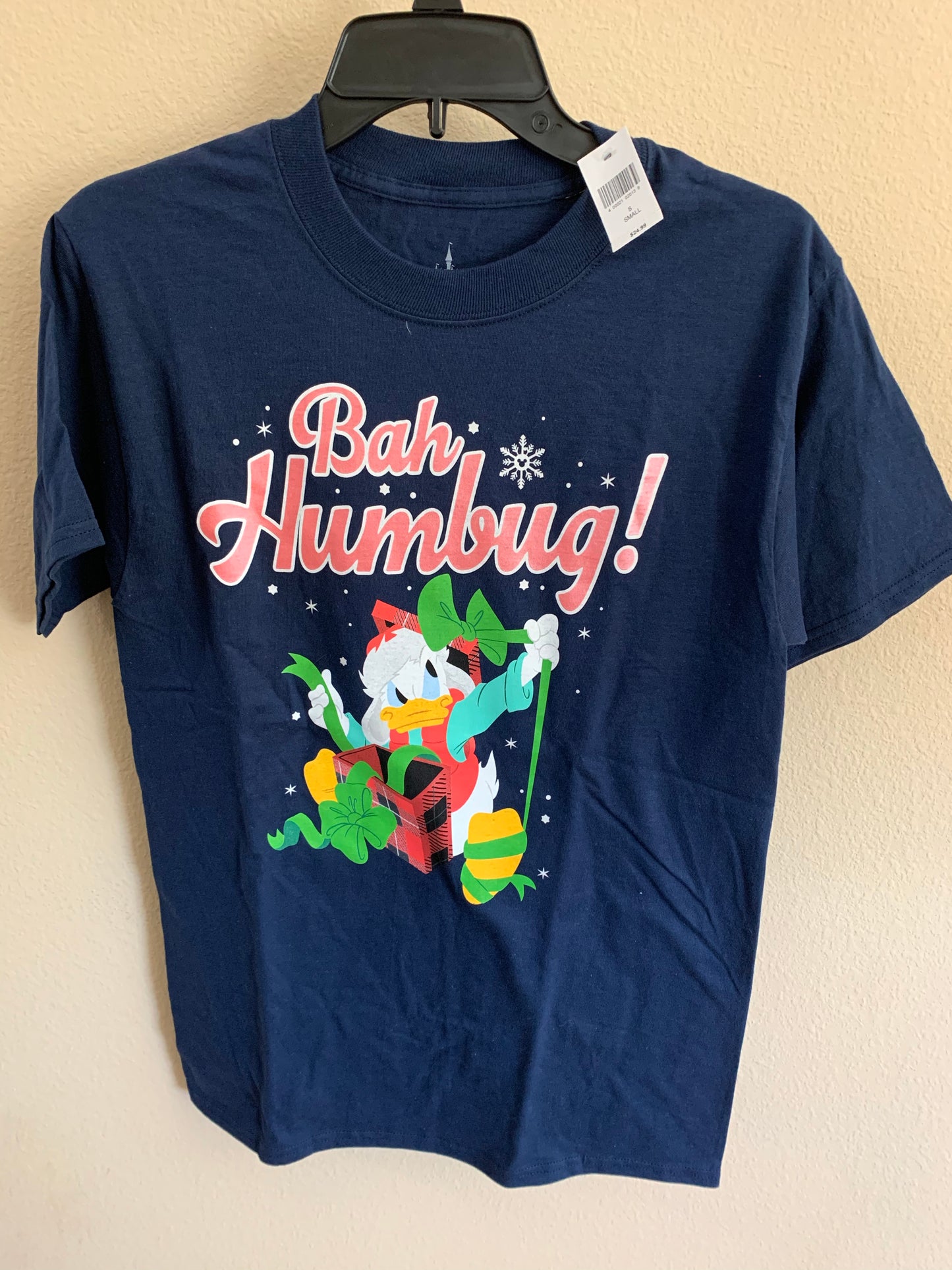 Disney Donald “Bah Humbug” Holiday Adult Shirt Large