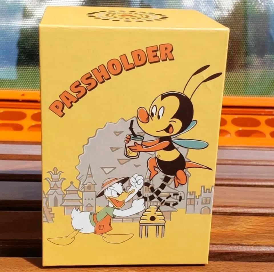 Disney Epcot 2020 Flower and Garden Festival AP Spike the Bee Magicband Limited Edition 2000 - World of Treasures