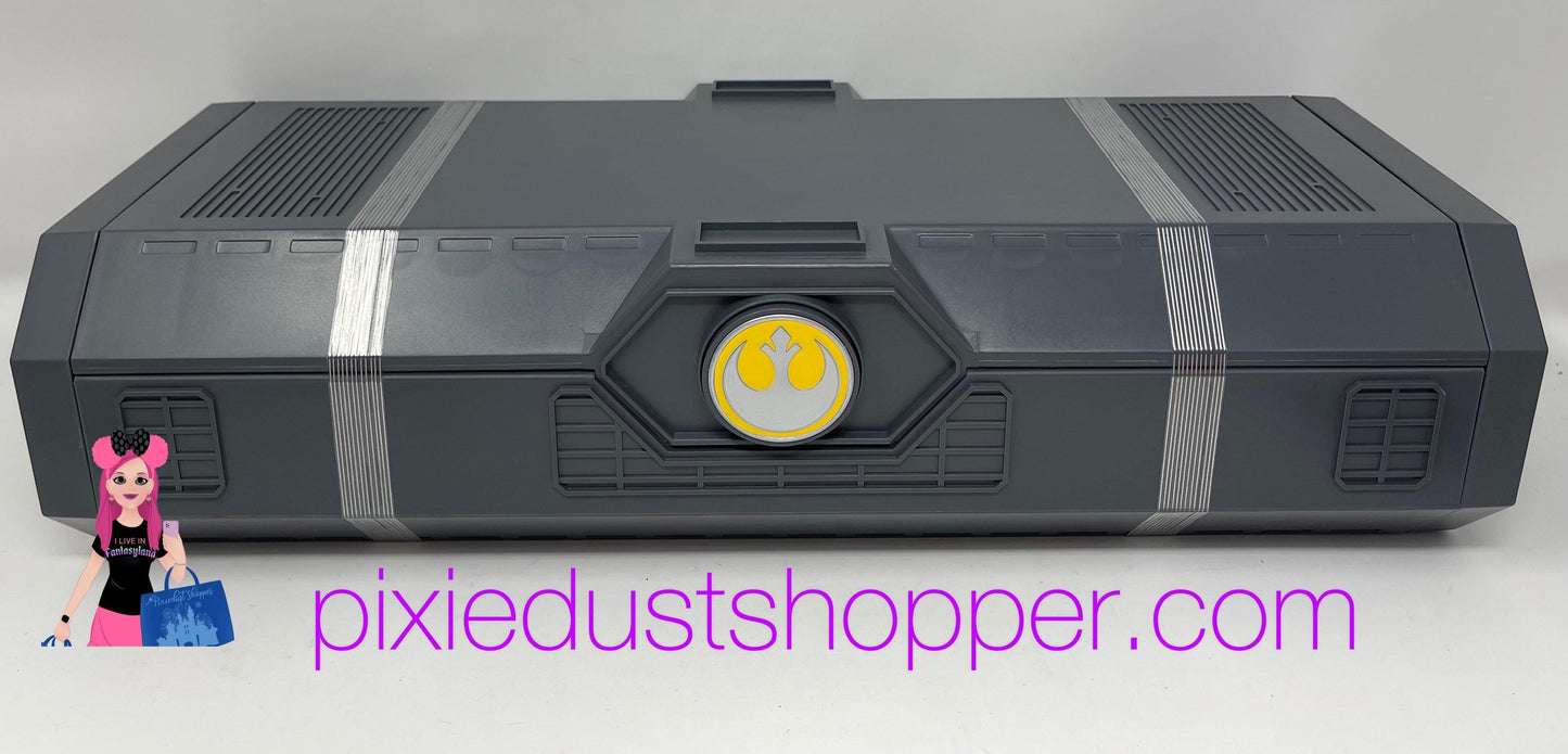 Disney Star Wars Galaxy’s Edge Rey Skywalker Legacy Lightsaber Hilt 2021 - World of Treasures