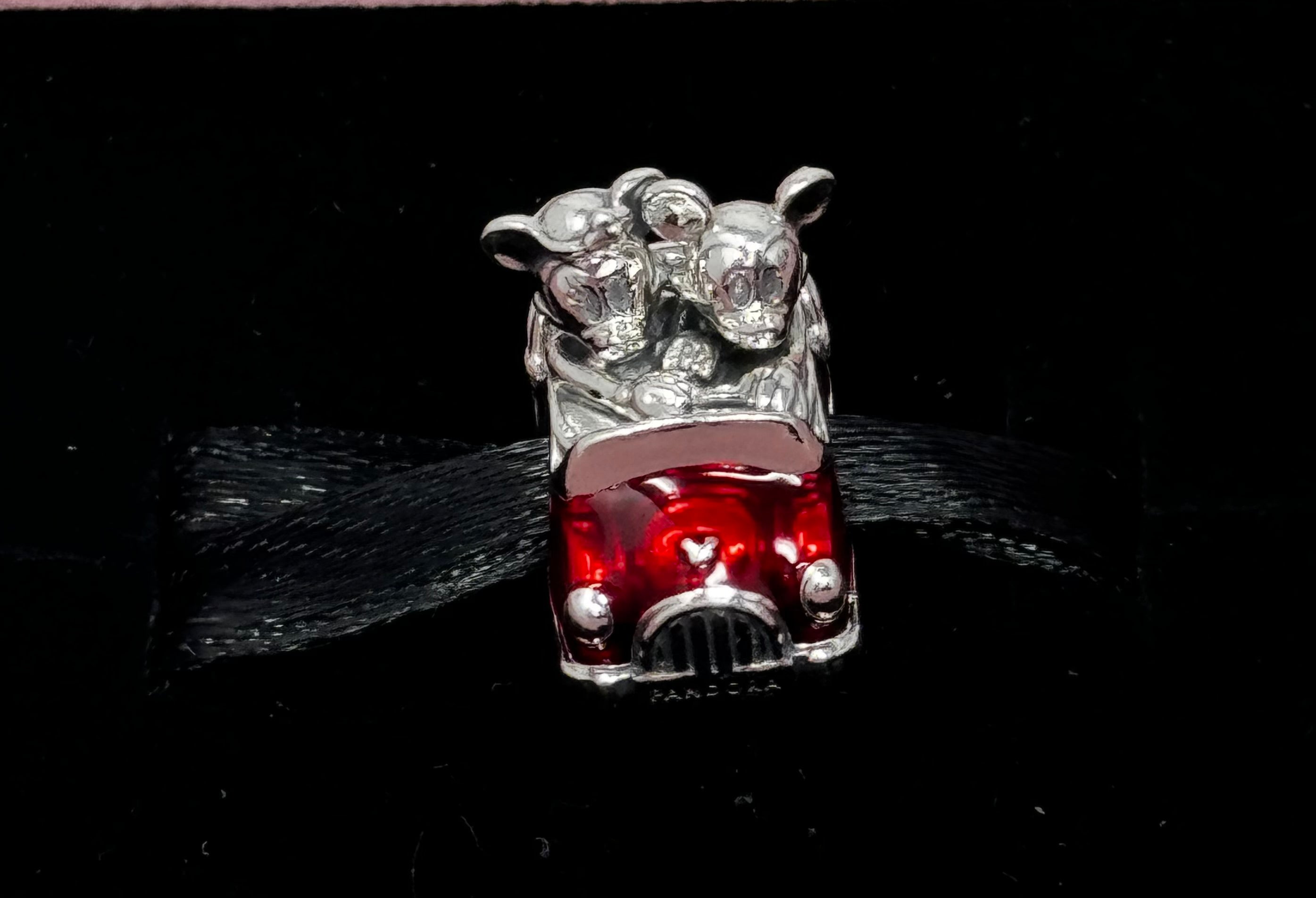 Pandora mickey and minnie vintage car hotsell