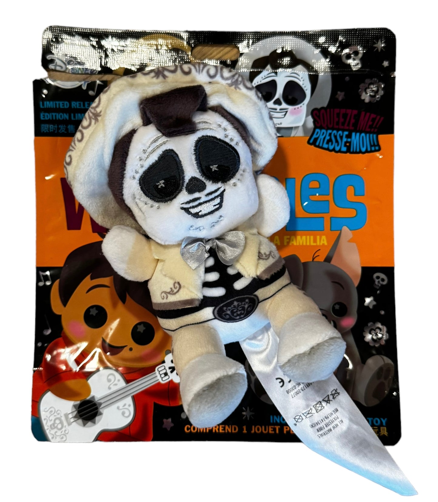 Disney Wishables Plush-Coco: Plaza De La Familia Wishables Series Ernesto