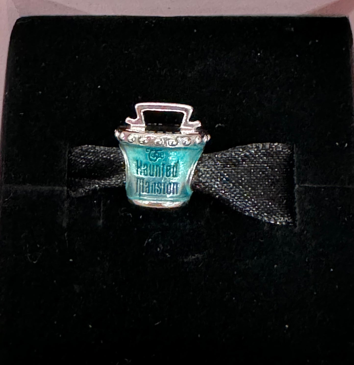 Disney Haunted Mansion Hat Box Ghost Charm