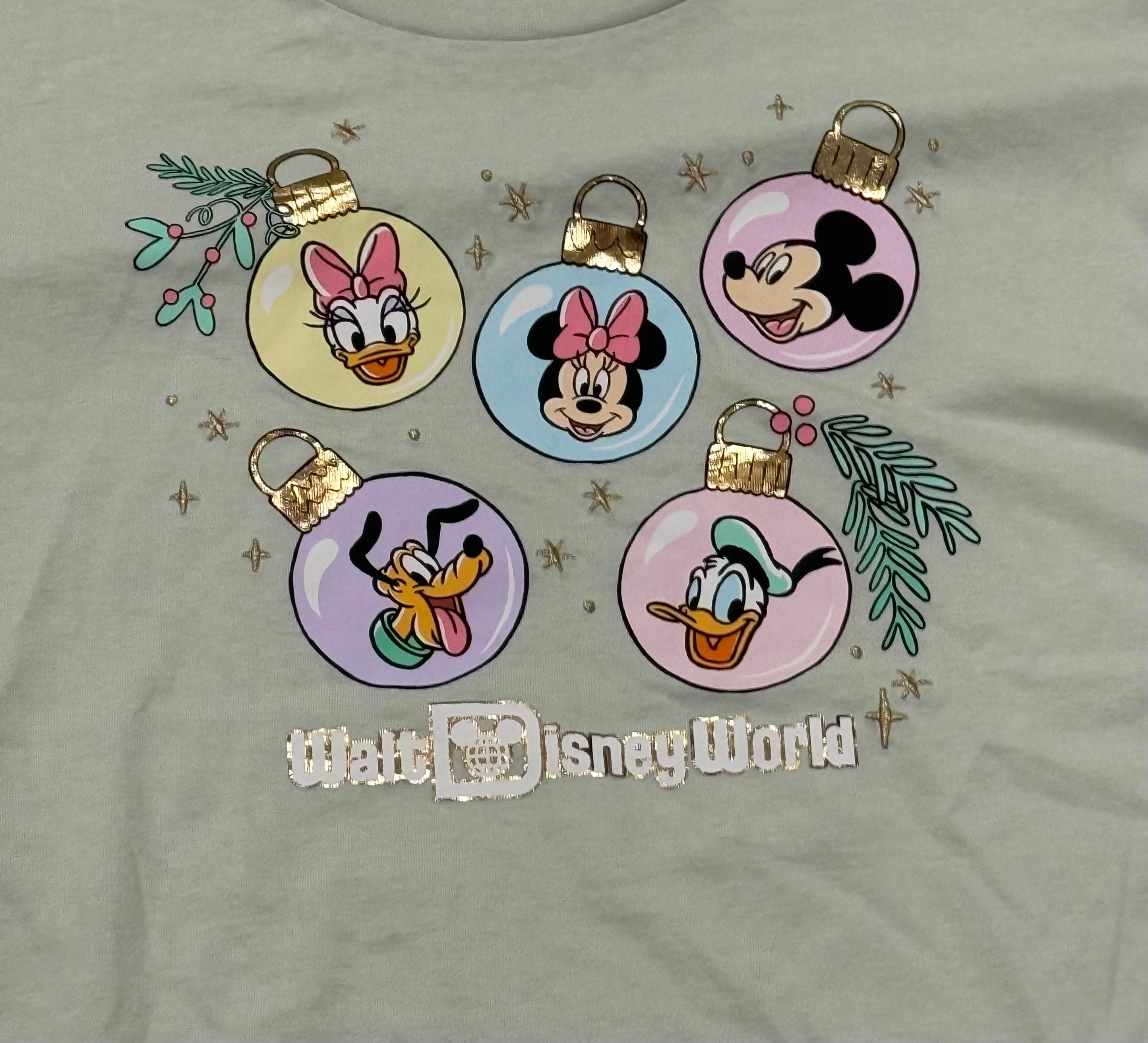 Disney stoney clover mickey and 2024 friends shirt l/xl