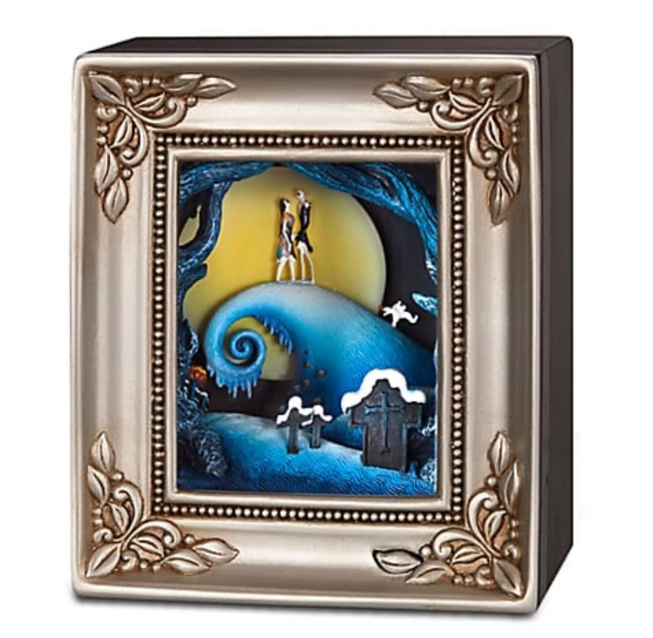 Disney Gallery Of Light Figure - Jack And Sally Embrace Nightmare Before Christmas