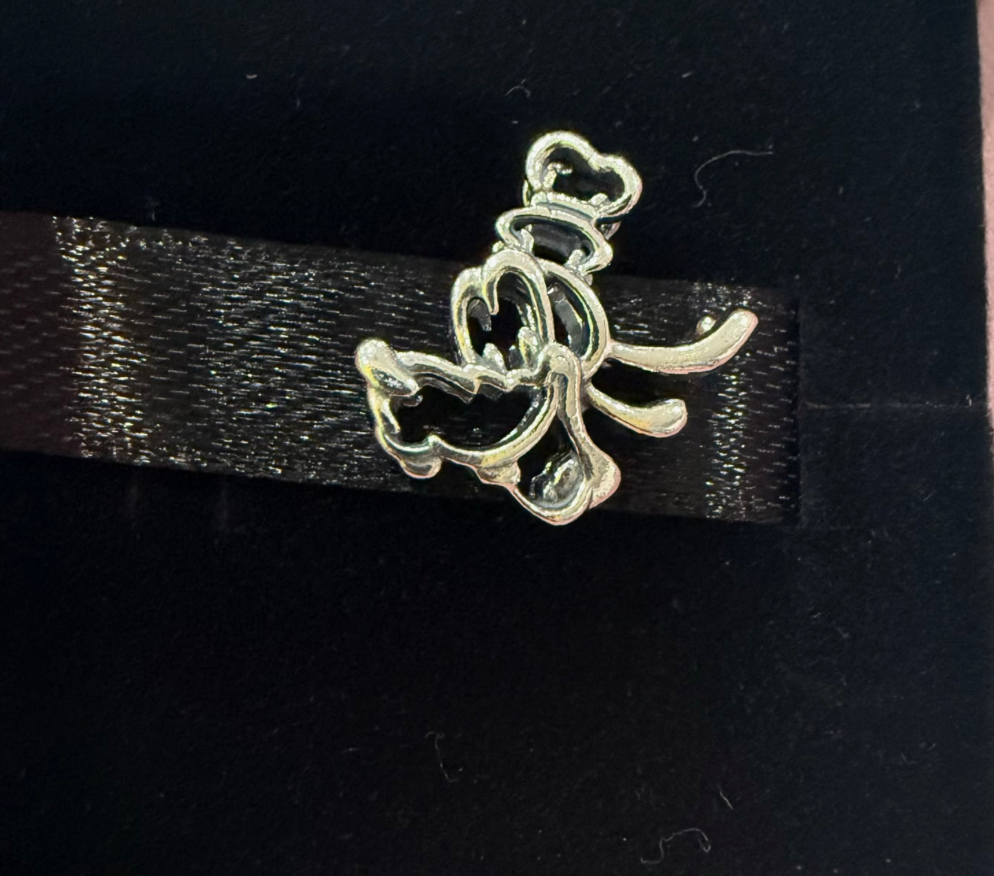 Disney Goofy Outline Pandora Charm