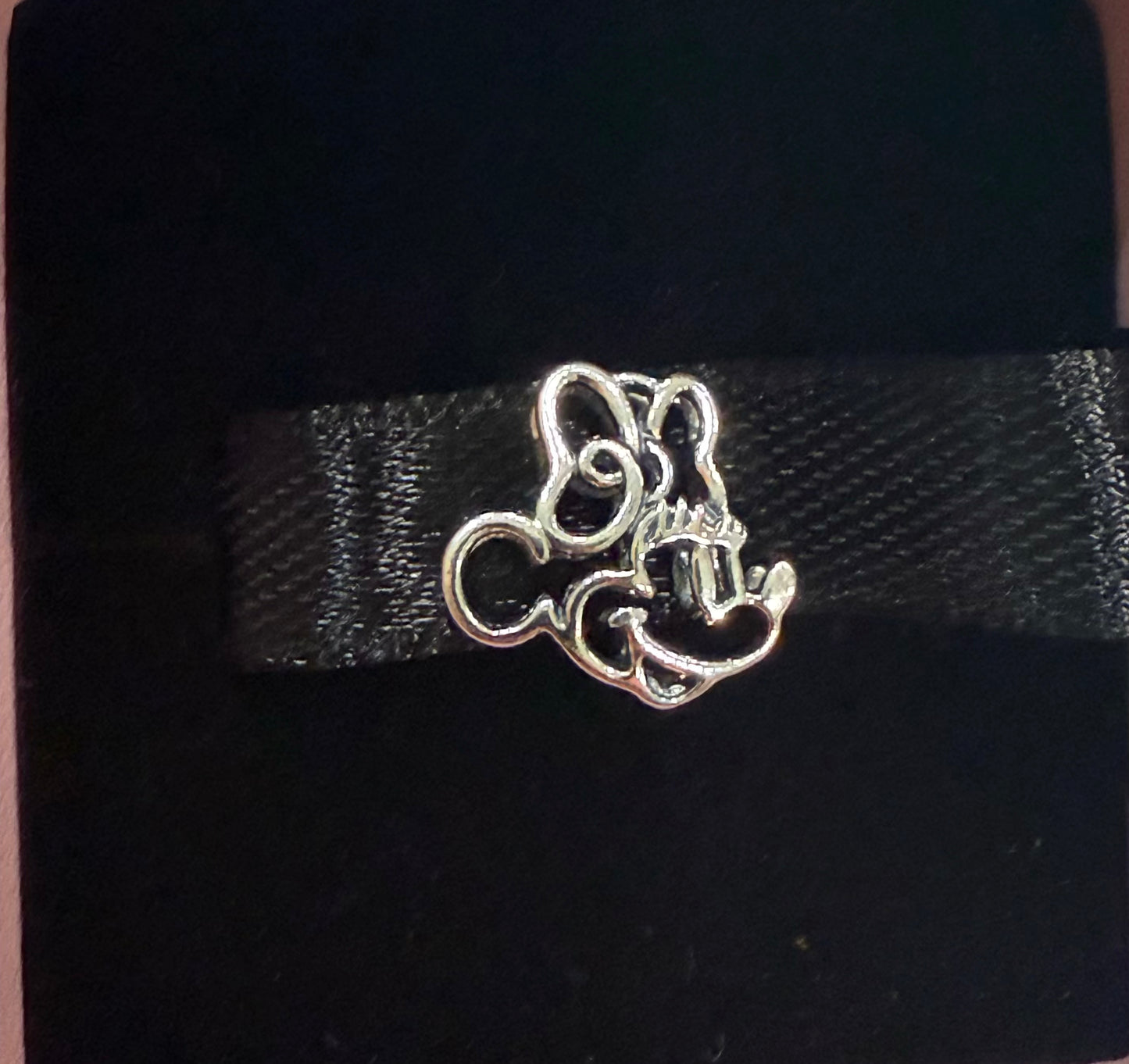 Disney Minnie Outline Pandora Charm