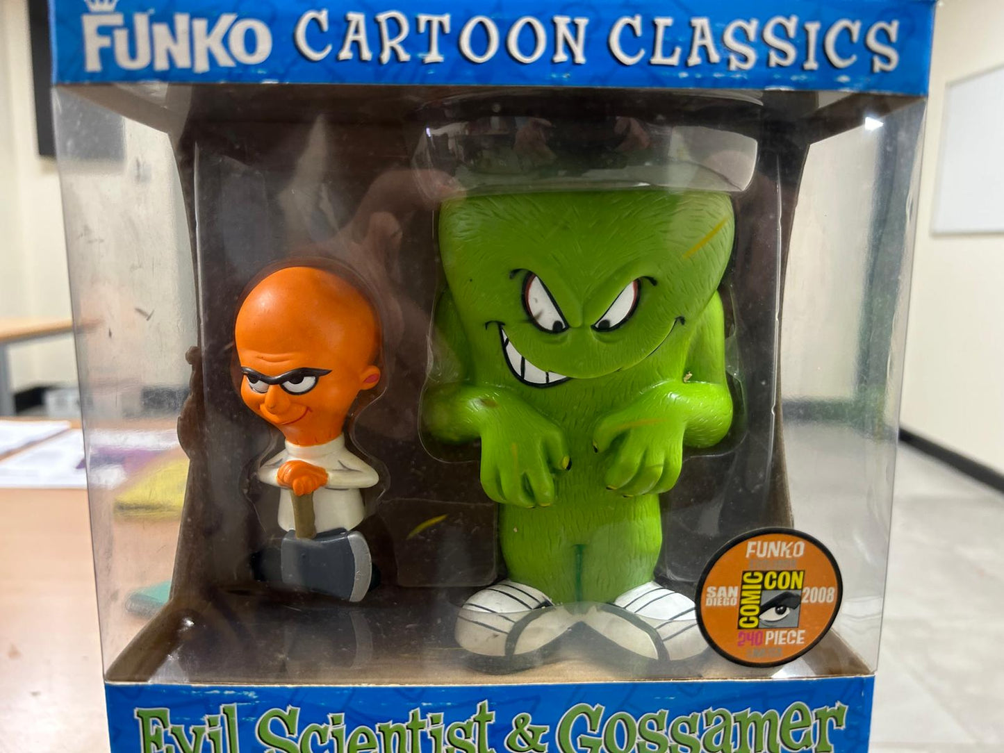 FUNKO CARTOON CLASSICS EVIL SCIENTIST & GOSSAMER SET WACKY WOBBLER BOBBLEHEADS ComicCon 2008