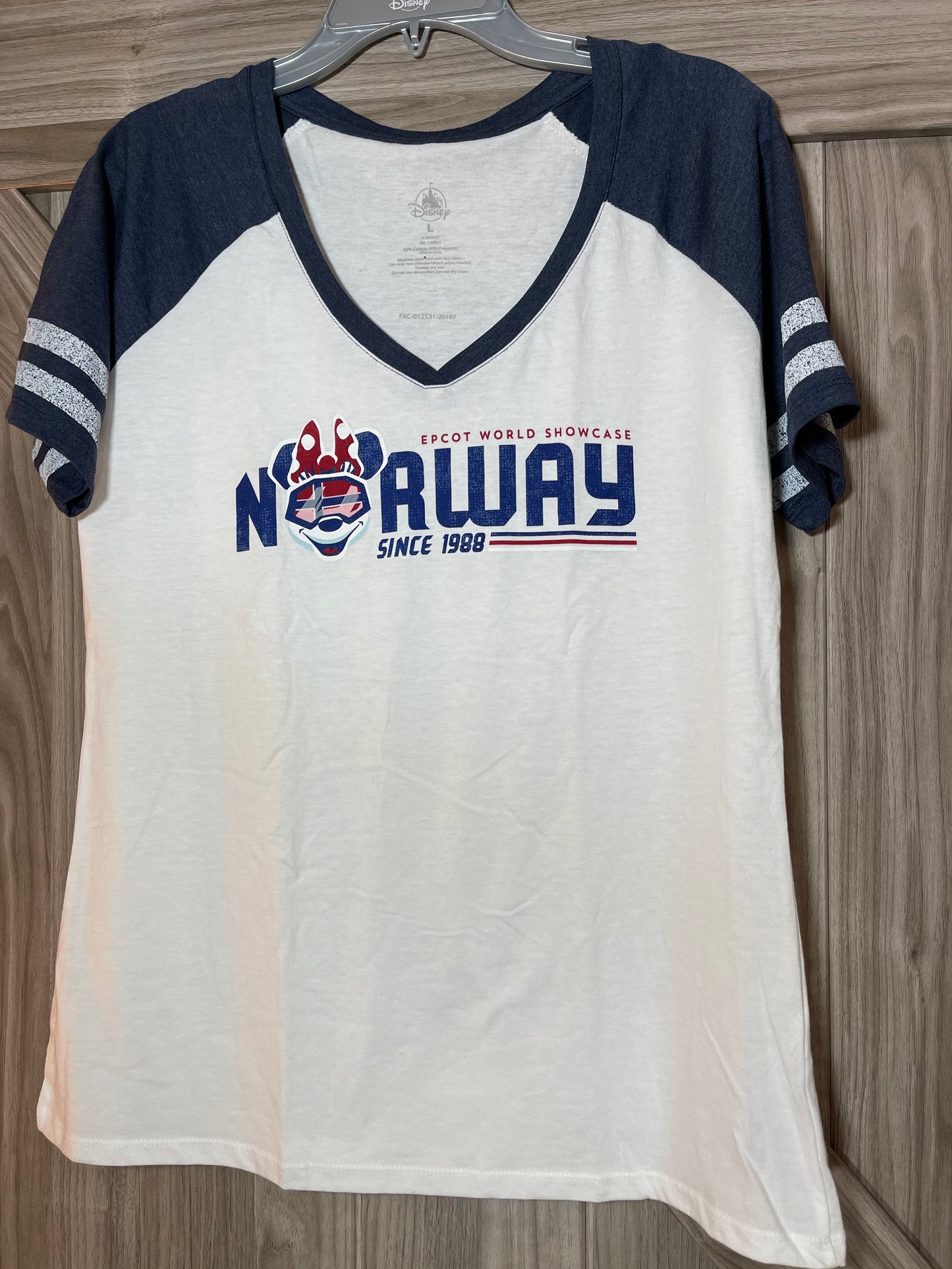 Disney Epcot Norway World Showcase Minnie V Neck Ladies Shirt