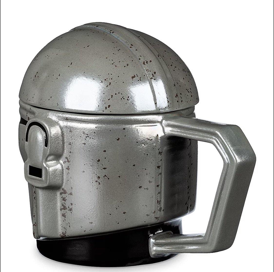 Disney Star Wars The Mandalorian Helmet Mug with Cover - World of Treasures