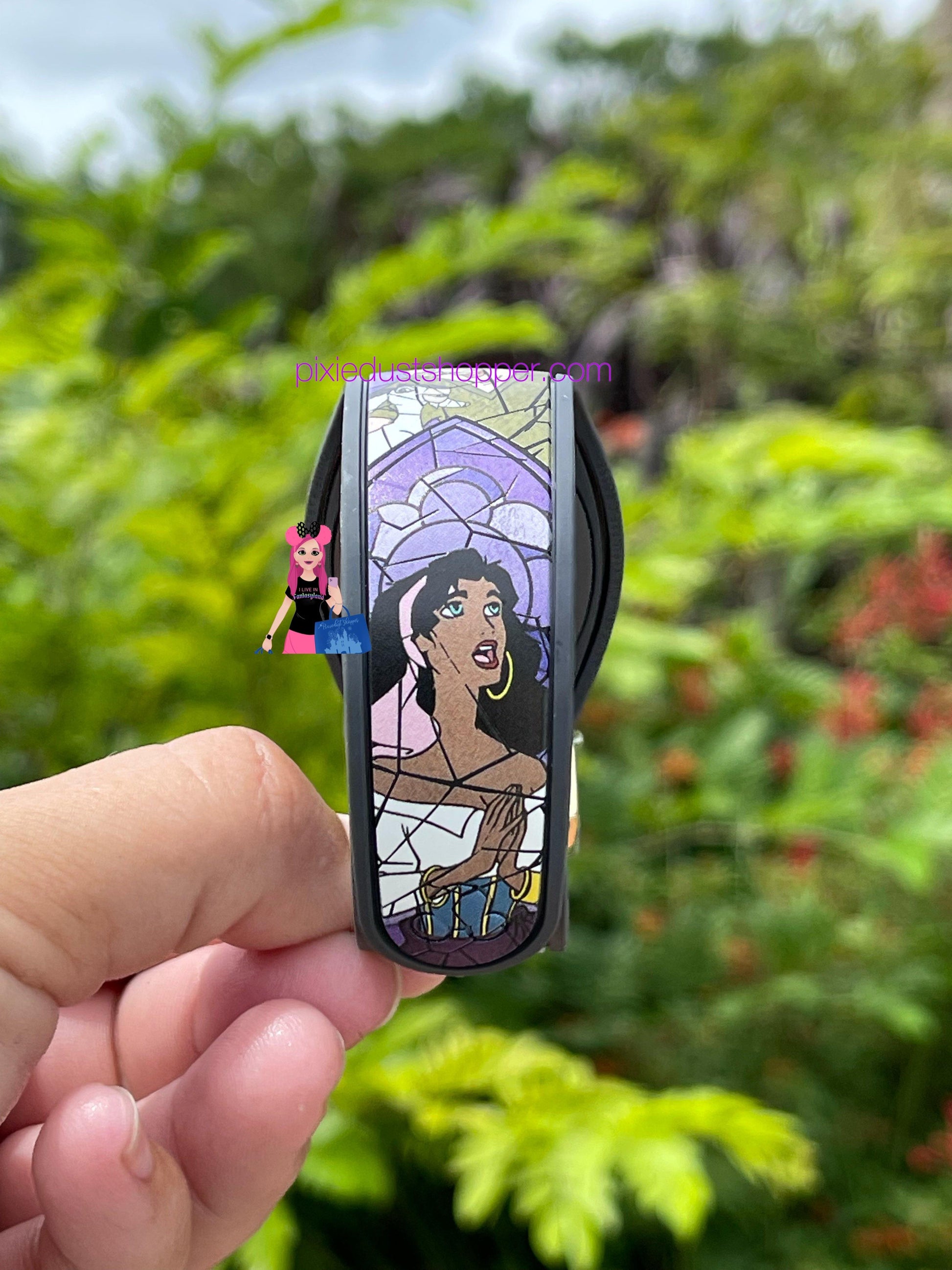 Disney The Hunchback of Notre Dame MagicBand 2 by Dooney & Bourke – LE 1500 - World of Treasures