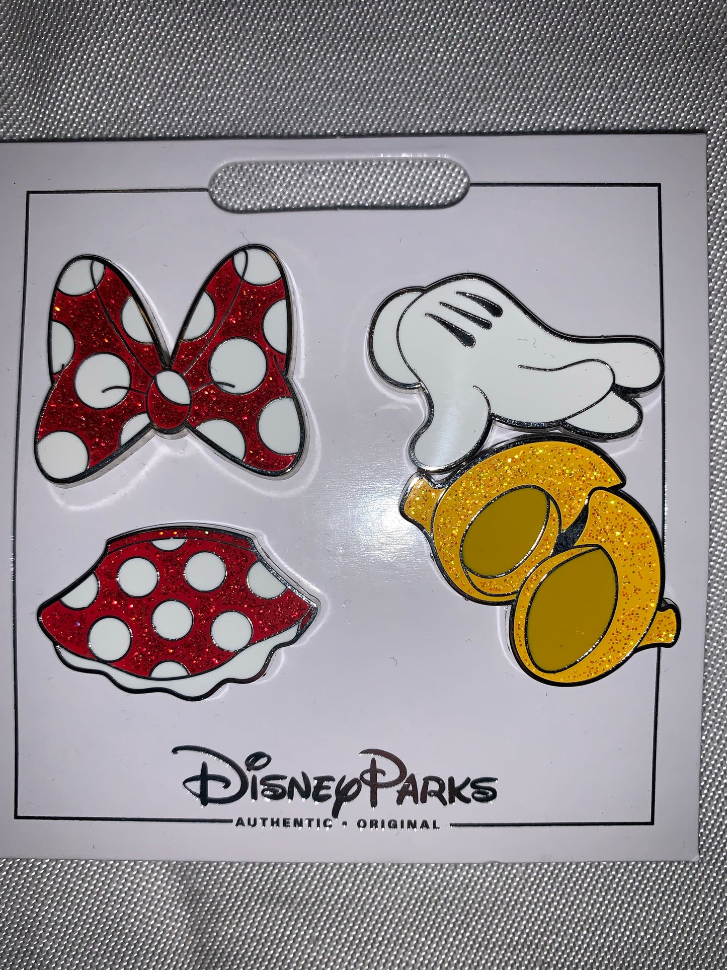 Disney Minnie 4 Pin Set