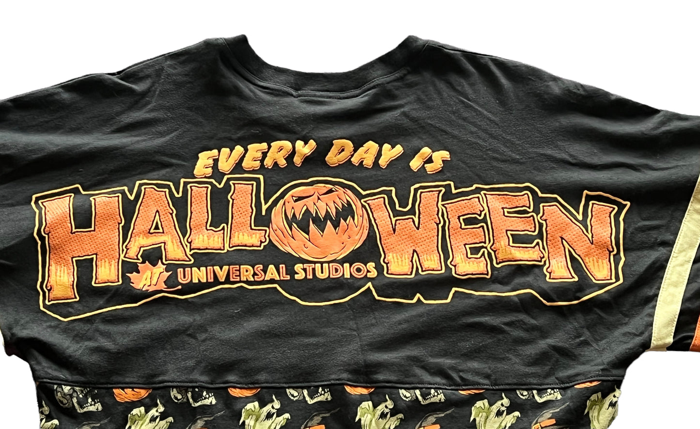 Universal Studios Halloween Horror Nights 2022 HHN Spirit Jersey