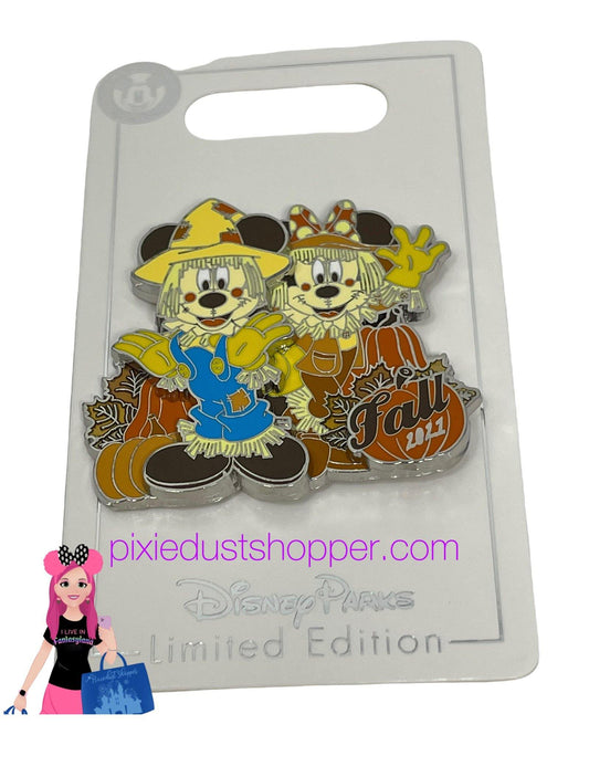 Disney Scarecrow Mickey and Minnie Fall 2021 Pin-Limited Edition - World of Treasures