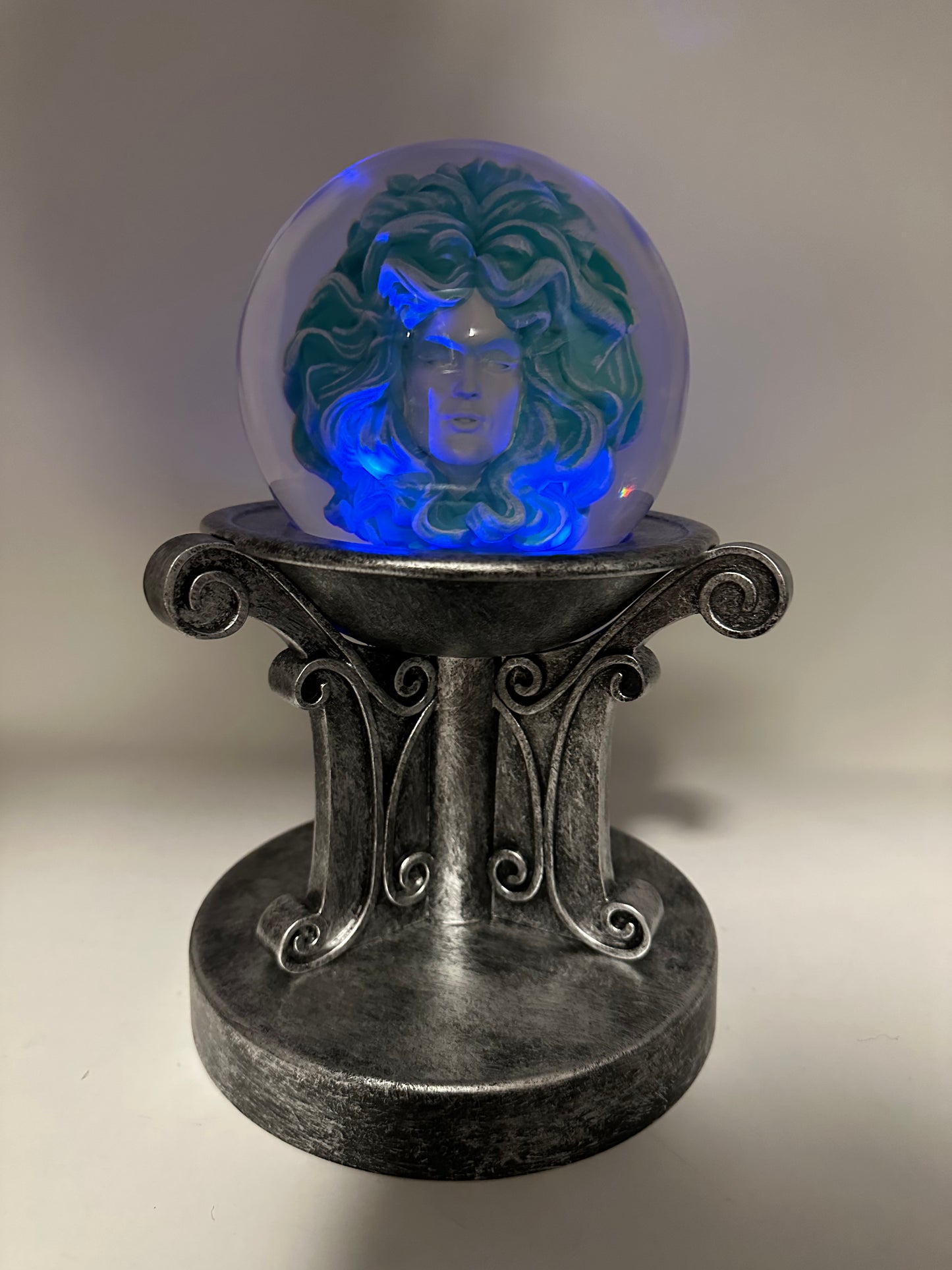 Disney The Haunted Mansion Madame Leota Lamp